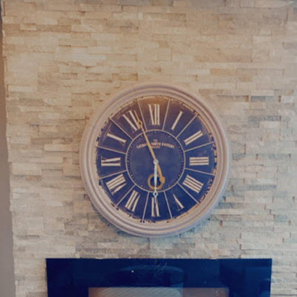 Meet your Posher, Aicha - Picture 1 of 1